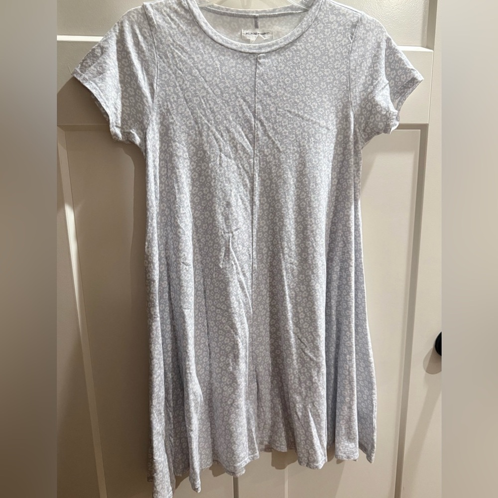 Melrose and Market Light Gray Floral Dress